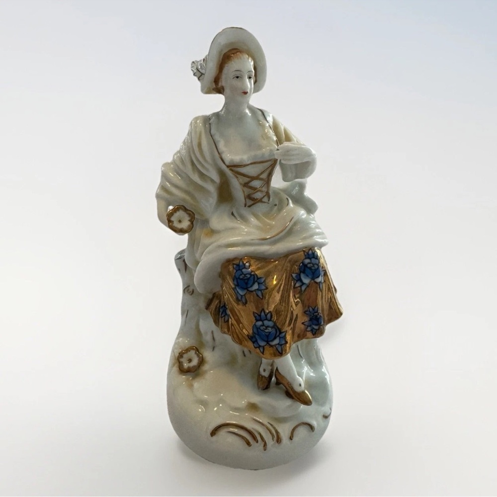 Antique Couple Figurines Victorian Courting Hand Painted & SIGNED Gold & Blue - Picture 3 of 13